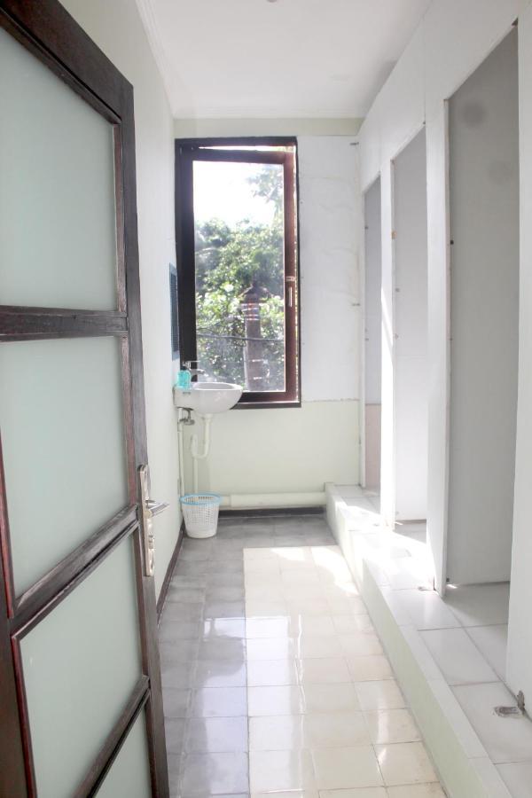 Ala Hostel Seminyak Esterno foto