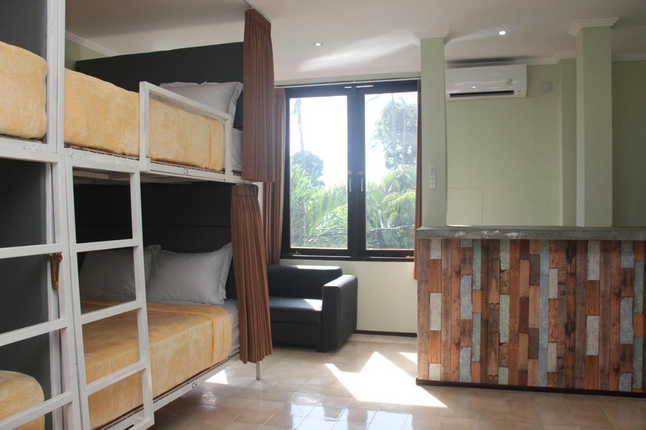 Ala Hostel Seminyak Esterno foto
